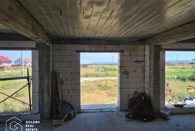 Casă individuală cu 5 camere cu Teren 500 Mp în Aluniș - 2