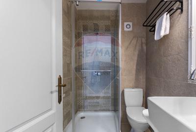 Casă cu 7 camere cu Teren 1023 Mp în Murighiol - 34