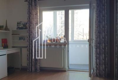 Garsonieră decomandată în Răcădău - 2