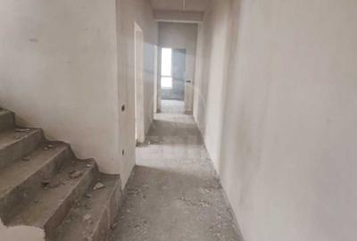 Duplex cu 4 camere cu Canalizare în Florești - 7