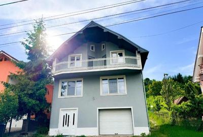 Casa in zona de jos, pe centura - 1