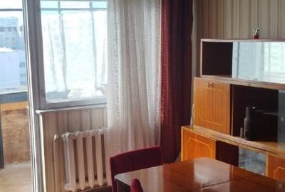 Apartament cu 2 camere pe str. Aurel Vlaicu. COMISION 0! - 5