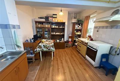 Apartament cu 2 camere decomandat, etajul 1 - Centru - Palas Mall. - 2