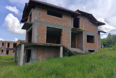Casă cu 4 camere în Central - 4