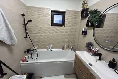 Apartament cu 2 camere decomandat în Runcu - 1