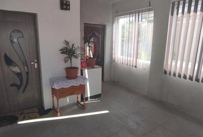 Casă cu 3 camere cu Teren 1440 Mp în Central - 6