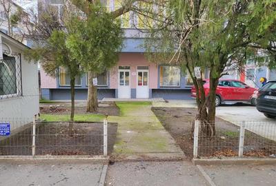 Spațiu comercial, de 20 mp, în Central - 3