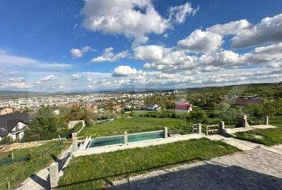 Casă cu 4 camere cu Teren 1660 Mp în Vulcan - 3