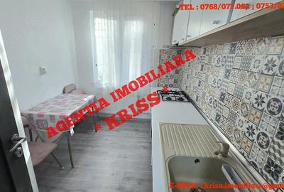 Apartament cu 3 camere semidecomandat în Central - 7