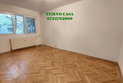 Titan Policlinica, Postavarului, bloc C, metrou N. Grigorescu / Titan - 2