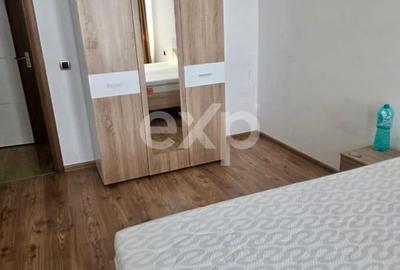 Apartament cu 4 camere decomandat, mobilat în Tractorul - 3