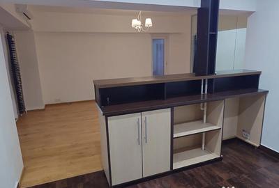 Apartament cu 4 camere decomandat în Libertății - 2