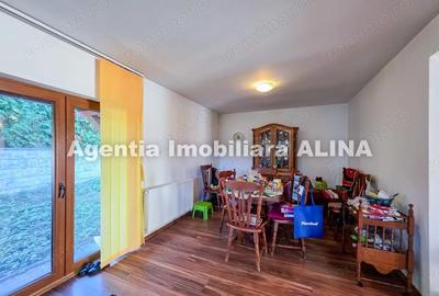 Casă cu 4 camere în Vulcan - 1