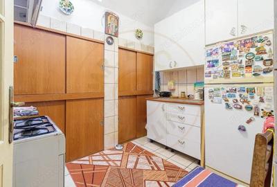 Apartament intr-o casa interbelica. - 4