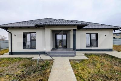 Casa plan parter, 85 mp, 3 camere, teren 350 mp, zona Visani - 1