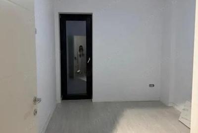 Apartament cu 3 camere decomandat în Central - 6