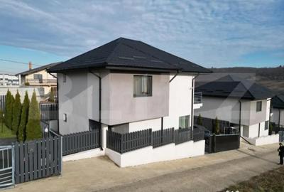 Casă cu 4 camere cu Teren 250 Mp în Central - 3