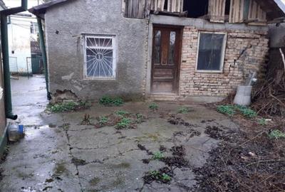 Casă cu 5 camere cu Teren 535 Mp în Central