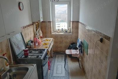 Apartament cu 4 camere decomandat în Dărmănești - 11