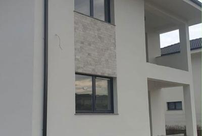 Casă cu 4 camere în Câmpenești - 2