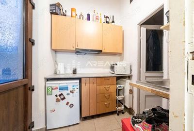 Apartament cu 4 camere semidecomandat în Central - 9