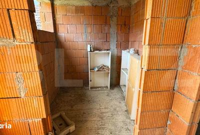Casă cu 5 camere cu Teren 1900 Mp în Șieu - 9