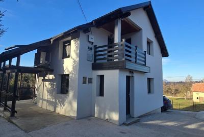 Casă individuală cu 3 camere cu Teren 400 Mp în Bran - 1