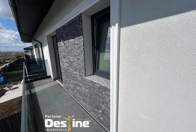 Casa tip DUPLEX - Loc de parcare si terasa  Toate utilitatile - Drum asfaltat - 13