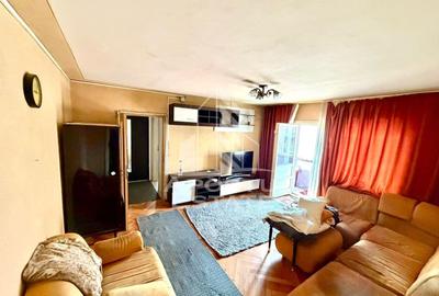 Apartament cu 3 camere semidecomandat, mobilat în Aradului