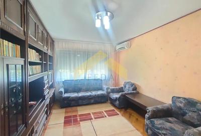 Apartament 3 camere de inchiriat Boul Rosu - 7