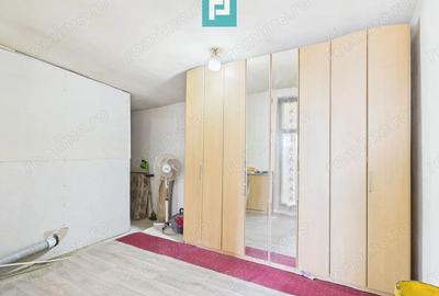 Casu?a cu priveli?te panoramica spre Cetatea ?iria - 1