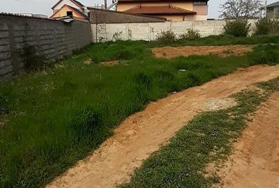 Teren de 453 mp, în Sud - 1