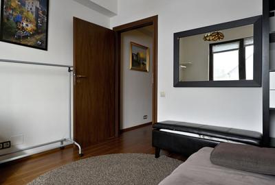 Apartament cu 4 camere semidecomandat, mobilat în 1 Mai - 11