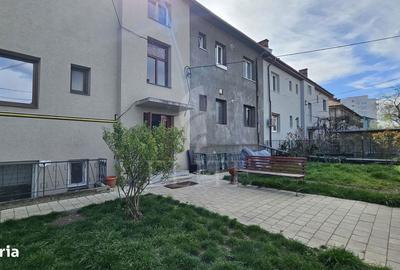 Apartament cu 2 camere, mobilat în Est - 1