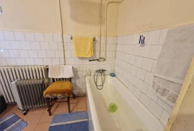 Ramnicu Valcea - Biblioteca Judeteana - casa - 3 camere - cu - 5