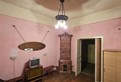 Casă cu 2 camere cu Teren 100 Mp în Ultracentral