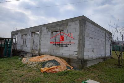 Casă individuală cu 2 camere cu Teren 451 Mp în Somova - 1