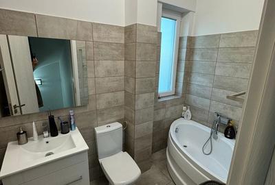 Casă cu 4 camere cu Teren 100 Mp în Central - 16