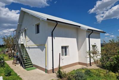 Casă cu 4 camere în Tătarca - 5
