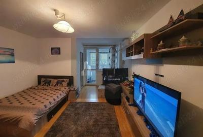 Garsonieră decomandată, mobilată în Vitan - 1