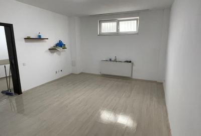 Garsonieră decomandată în Apărătorii Patriei - 1