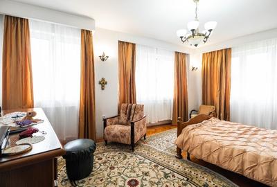 Casă individuală cu 3 camere cu Canalizare în 13 Septembrie - 2