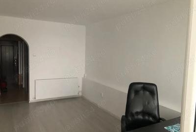 Spațiu comercial, de 28 mp, în Central