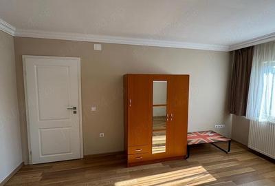 Casă cu 5 camere cu Teren 400 Mp în Ghiroda - 6