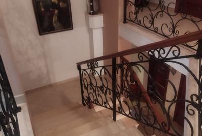 Casă individuală cu 9 camere cu Canalizare în Bucium - 8