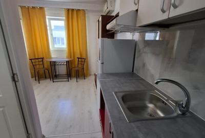 Camera de camin cu baie prorie,inchirita cu 250euro - 1