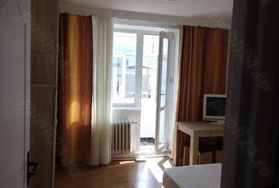 Garsonieră decomandată în Exterior Vest - 6