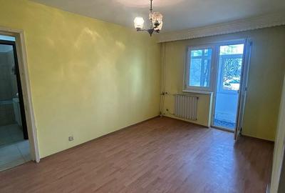 Apartament cu 4 camere semidecomandat în Sud - 1