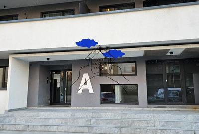 Apartament cu 2 camere semidecomandat în Tractorul - 9