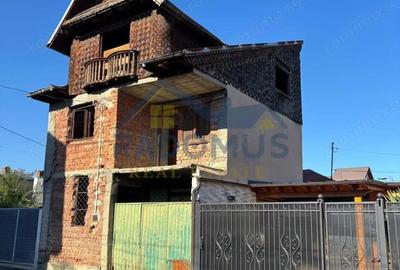 Casa S+P+1+M la ro?u Str. Drepta?ii - Ploie?ti -103 mp utili - 1